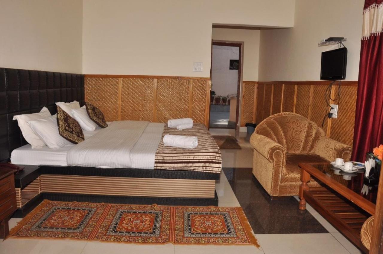 Himalaya Mount View Resort Kausani Exterior foto