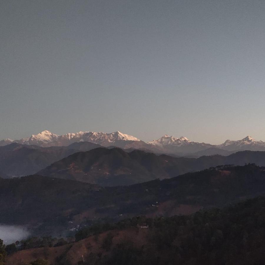 Himalaya Mount View Resort Kausani Exterior foto